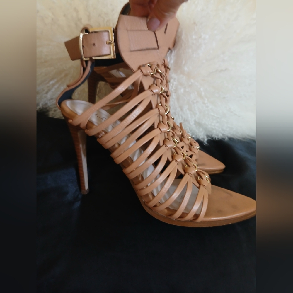 Gladiator Sandals Sz 9.5 Tan Strappy Heels